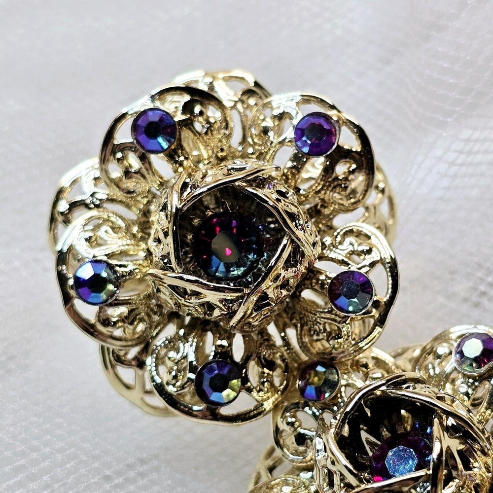 Vtg Sarah Coventry 1961 Purple Rhinestones Flower Clip On Earrings Gold Tone - Picture 2 of 6